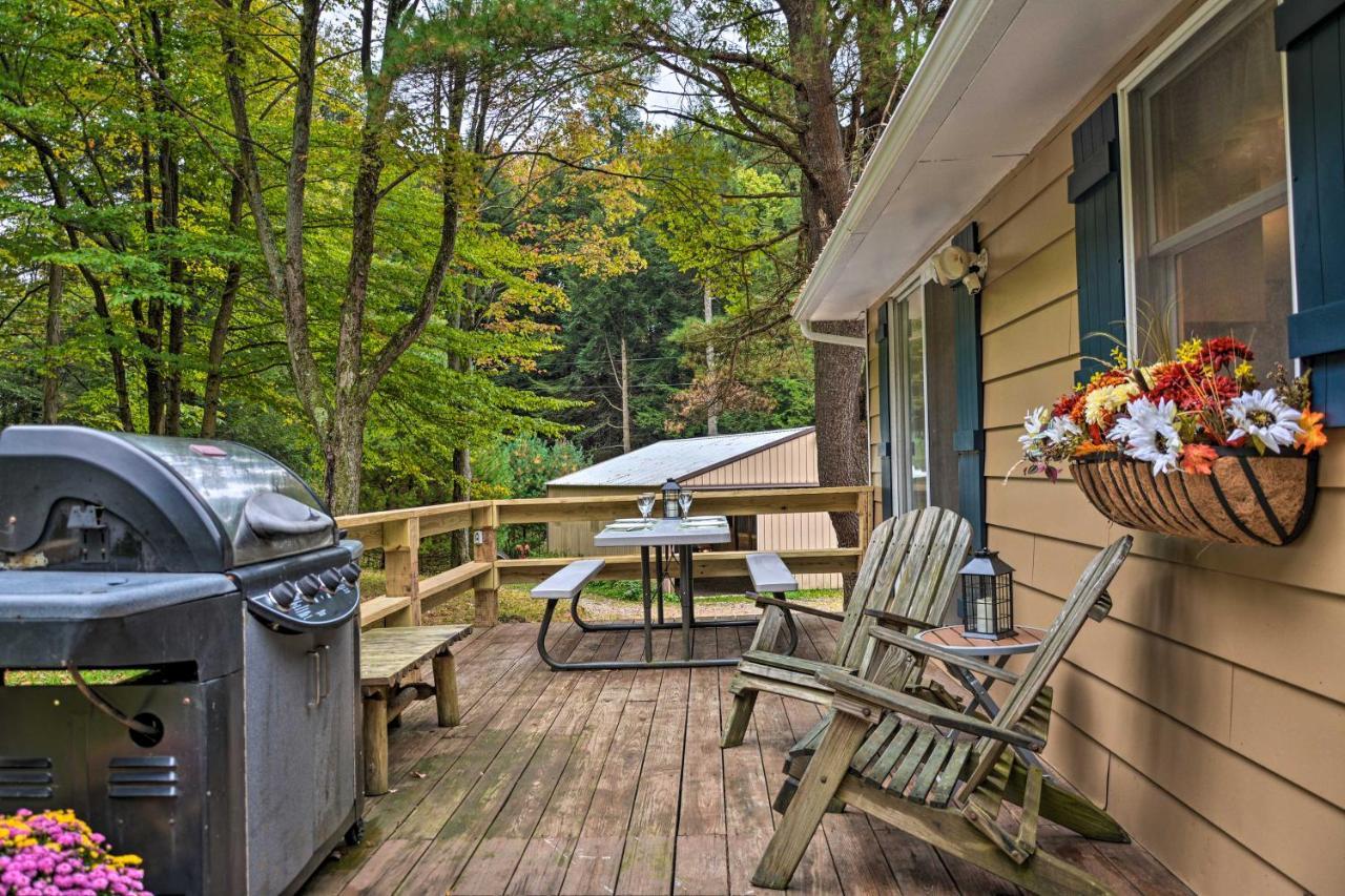 Great Valley Home With On-Site Pond, 7 Mi To Skiing! Exterior photo