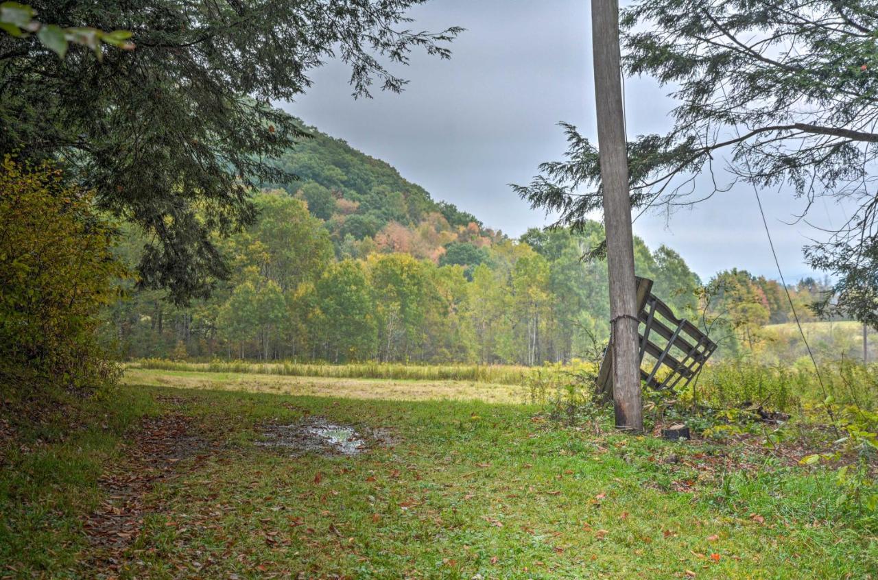 Great Valley Home With On-Site Pond, 7 Mi To Skiing! Exterior photo